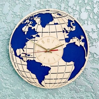 Деревянные настенные часы «Глобус» синие купить