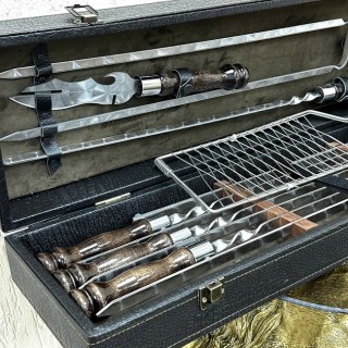 Набор для шашлыка в чемодане «B.B.Q. GRILL» 11 предметов фото