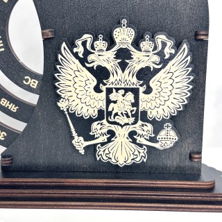 Настольный вечный календарь «Герб России» венге фото