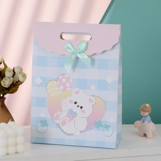 Пакет подарочный горизонтальный «Мишка с шариками» 16 х 12 х 6 см купить