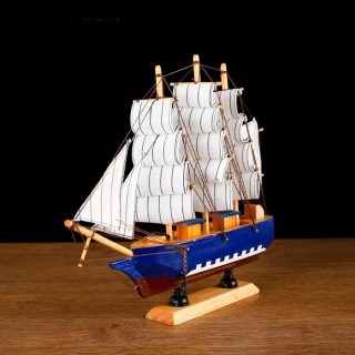 Парусник декоративный трехмачтовый «Amerigo»  фото