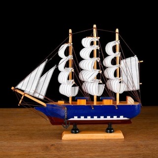 Парусник декоративный трехмачтовый «Amerigo»  купить