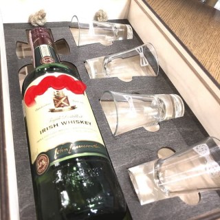 Подарочный набор «ДЖЕНТЛЬМЕНА» с рюмками фото