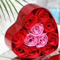 Подарочный набор «Красное сердце» мыльные цветы Минск