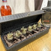 Подарочный набор рюмки перевертыши «Звери» в кожаном кейсе Минск +375447651009