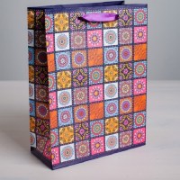 Подарочный пакет «Цветная мозаика» 31 × 40 × 9 см купить в Минске +375447651009