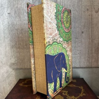 Сейф-книга «Восточный слон» шелк 21 см. фото